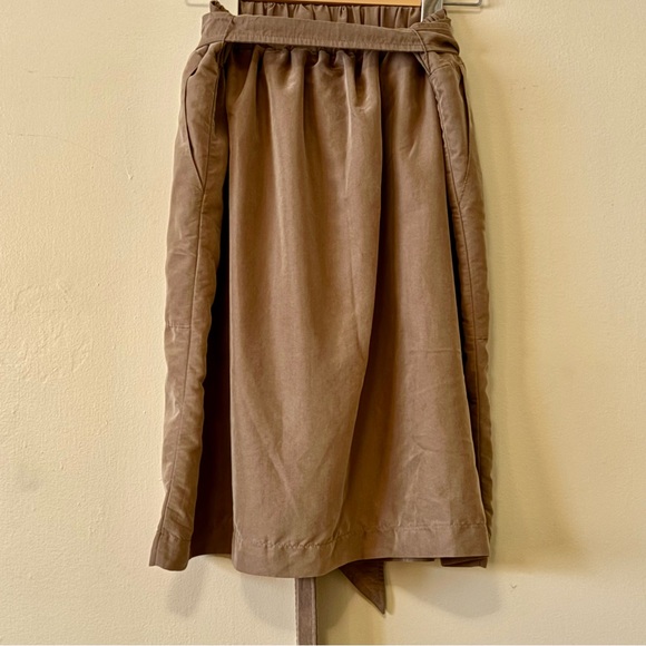 •SOLD•| a new day| Tan Belted Midi Skirt w/ Pockets Size US M - Picture 3 of 5